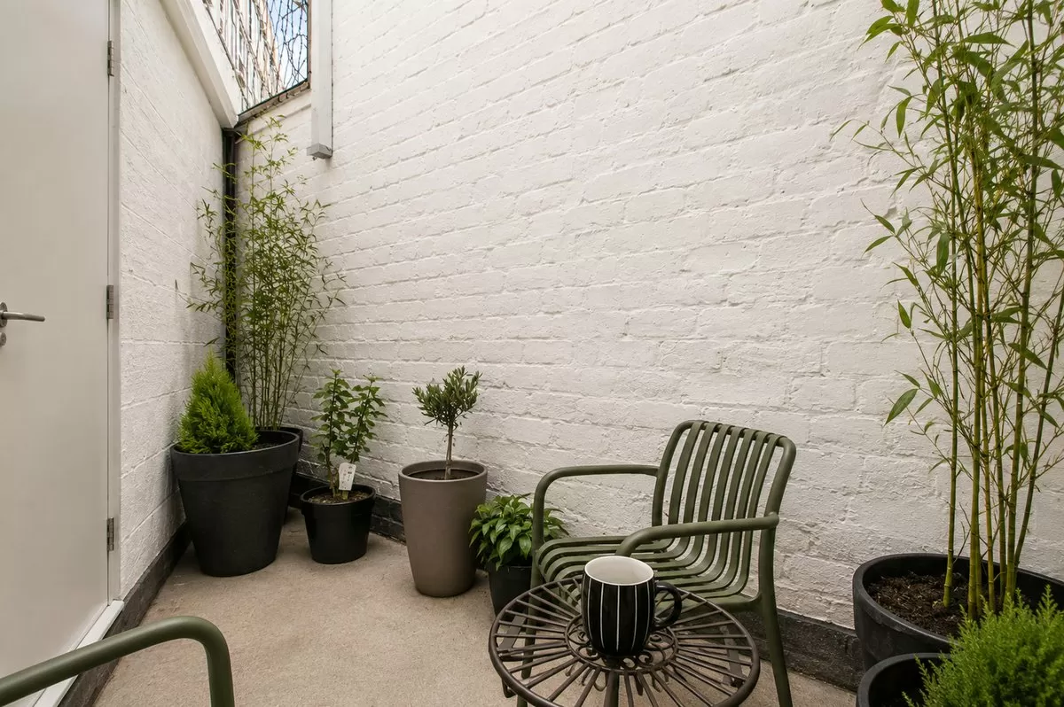Private courtyard area